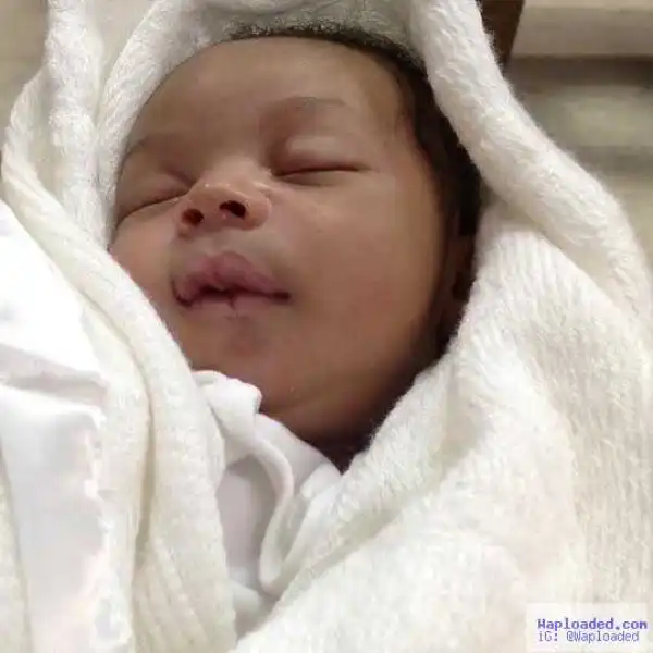 Checkout this cute photo of singer Jodie